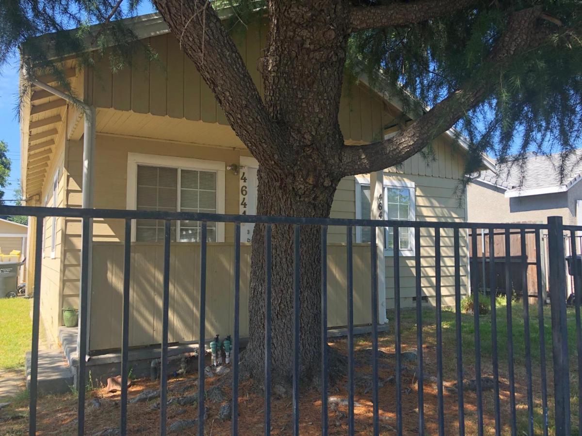 Whole Family - Wholeville Sacramento Exterior photo
